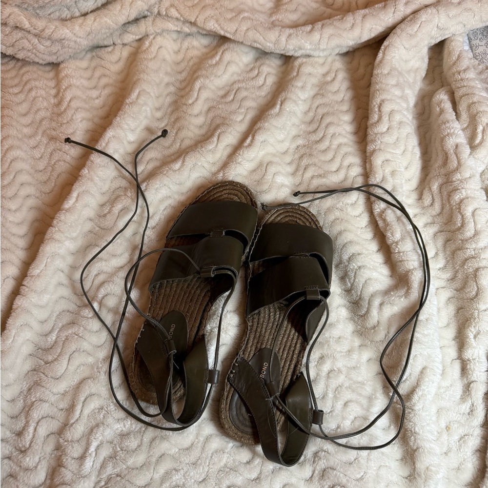 Treasure Bond tie up flats